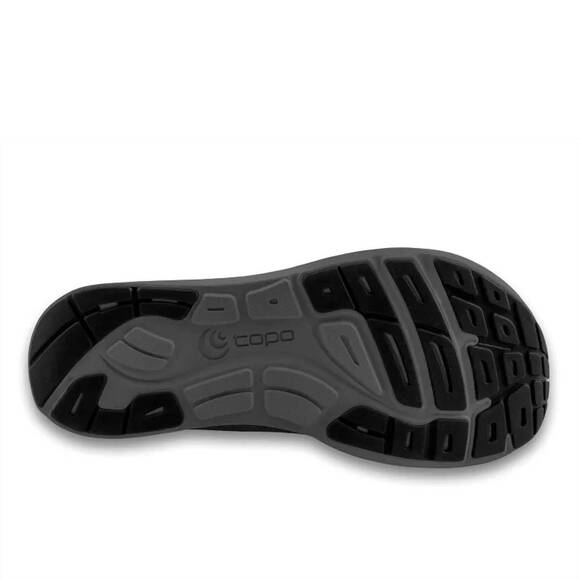 NEW TOPO ATHLETIC men\'s st-5 running shoes in black/charcoal main image 4